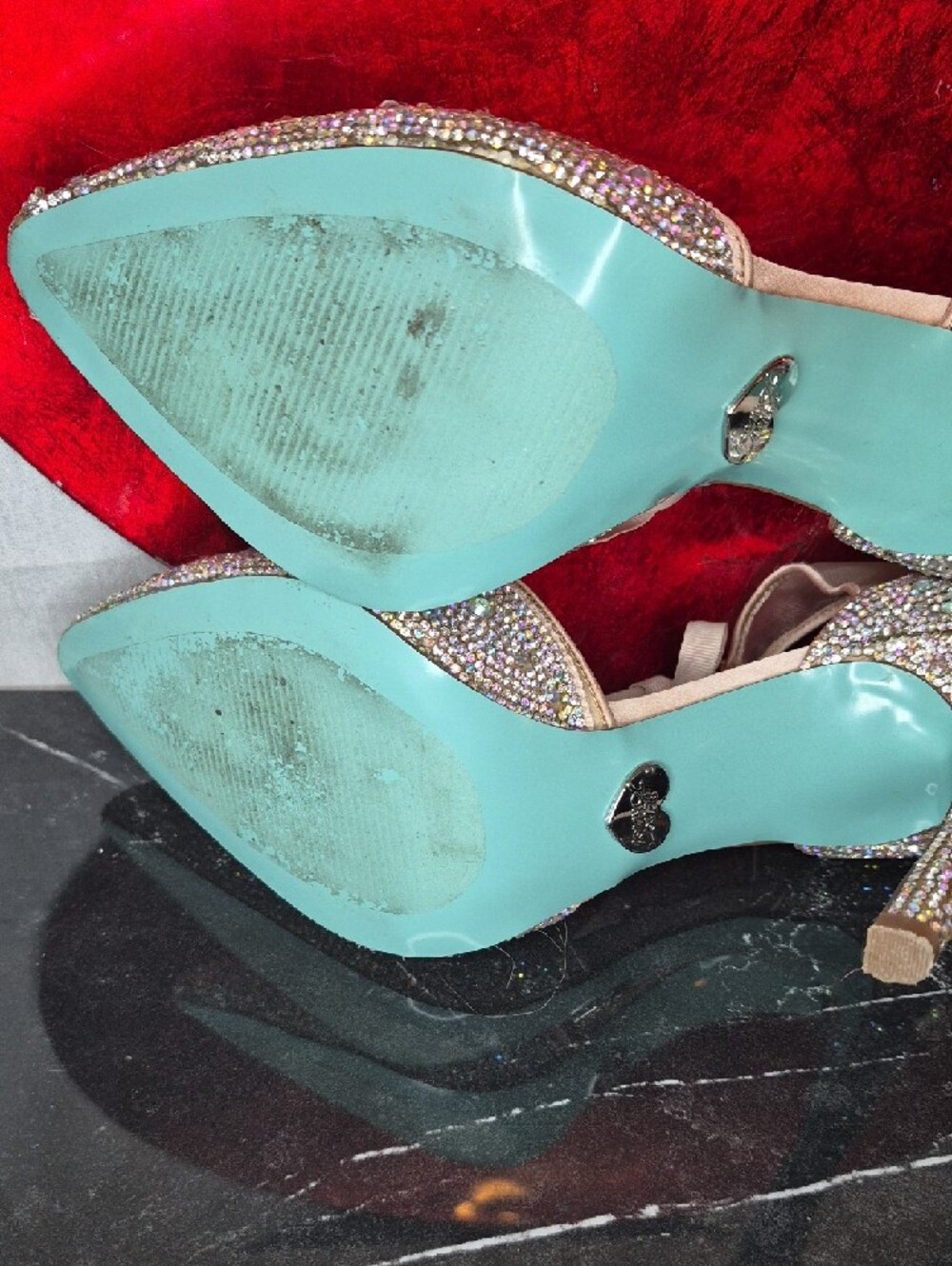 WS43- Betsey Johnson Sparkling Cream Crystal Pointed-Toe Heels - sz 10 - Picture 10 of 12